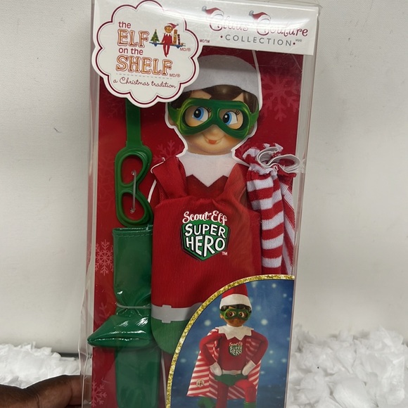 Elf on the Shelf Scout Elf Super Hero Claus Couture Ages 3+ - Picture 2 of 7